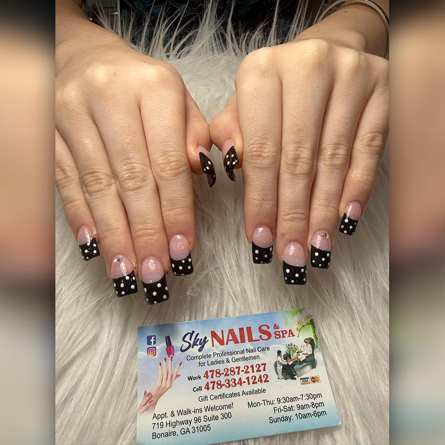 Sky Nails & Spa 